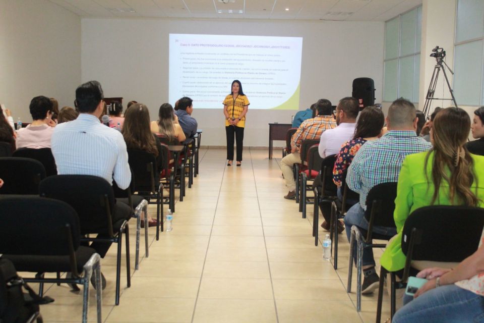 TRIBUNAL ELECTORAL DE OAXACA COMPARTE INFORMACIÓN SOBRE VIOLENCIA POLÍTICA EN SISTEMAS  NORMATIVOS INDÍGENAS