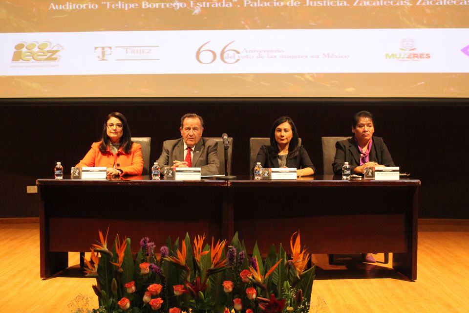 Autoridades Electorales conmemoran 66 aniversario del sufragio femenino